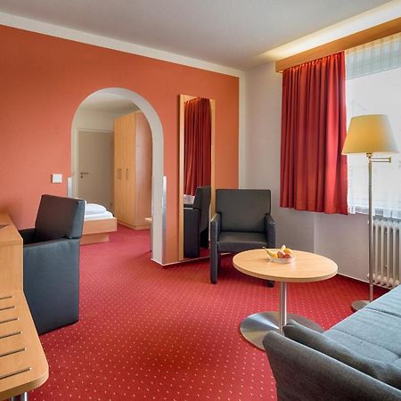 Hotel Jaegerhaus Titisee-Neustadt Exterior photo